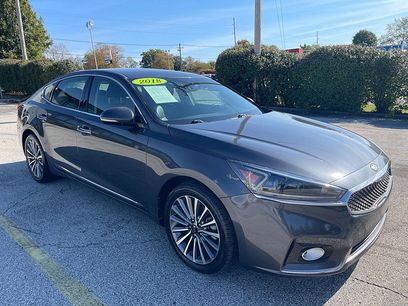 Used 2018 Kia Cadenza Premium