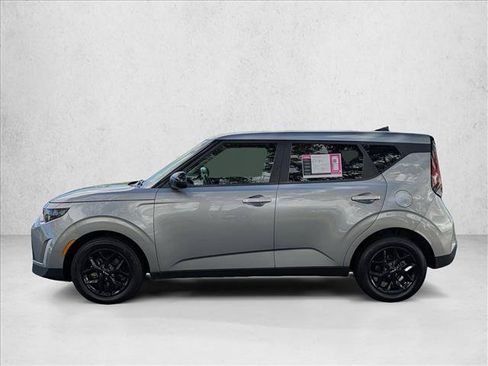 Used 2024 Kia Soul LX w/ Option Group 015 FWD image 9