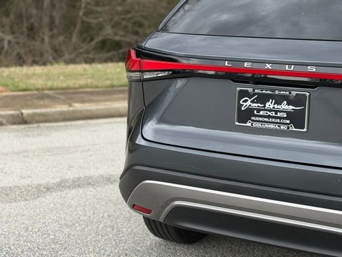 Certified 2025 Lexus RX 350 Premium w/ Accessory Package (Z1) image 14