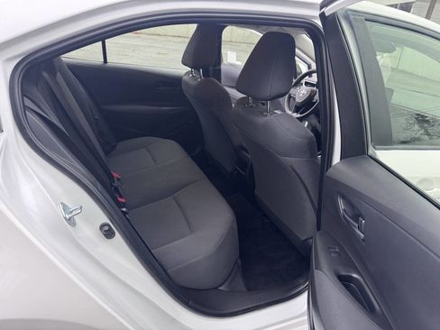 Used 2022 Toyota Corolla LE image 17