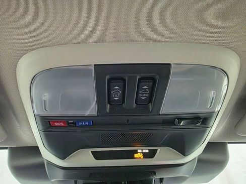 Certified 2025 Subaru Crosstrek 2.0i Premium image 21