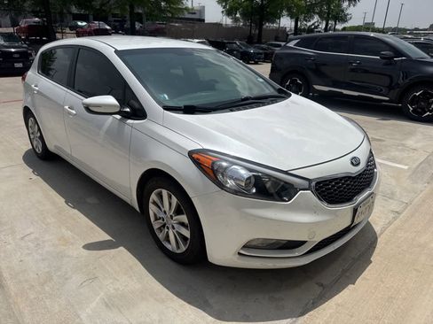Used 2016 Kia Forte LX w/ LX Popular Plus Package FWD image 9