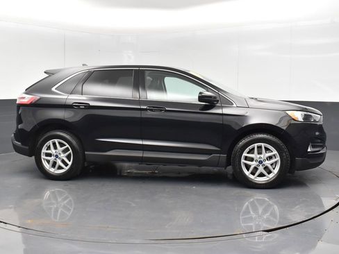 Used 2022 Ford Edge SEL w/ Convenience Package image 4