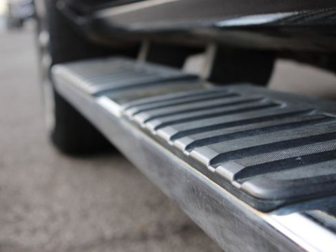 Used 2018 Chevrolet Silverado 1500 Custom w/ Custom Value Package image 9