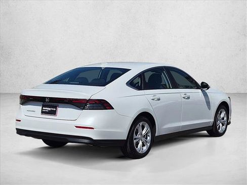 Used 2025 Honda Accord LX image 5