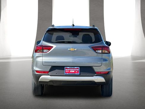 Used 2026 Chevrolet TrailBlazer LT w/ LT Cold Weather Package FWD image 5