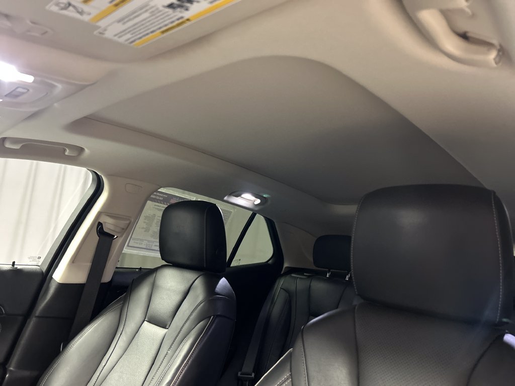 Used 2021 Buick Envision Essence w/ Technology Package I FWD image 21