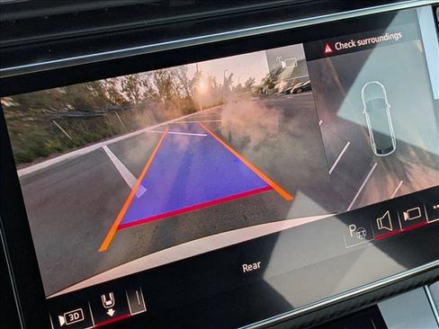 New 2026 Audi SQ8 Prestige image 11