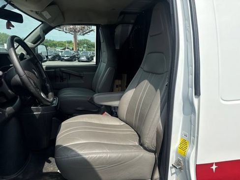 Used 2021 Chevrolet Express 2500 w/ Driver Convenience Package RWD image 13