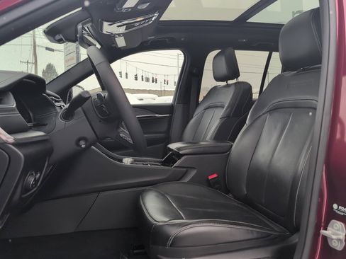 Used 2023 Jeep Grand Cherokee Overland image 23