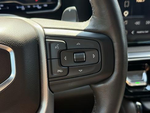Used 2023 GMC Sierra 1500 Denali w/ Technology Package AWD/4WD image 14