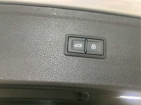 Used 2023 Audi Q5 2.0T Premium Plus w/ Premium Plus Package image 13