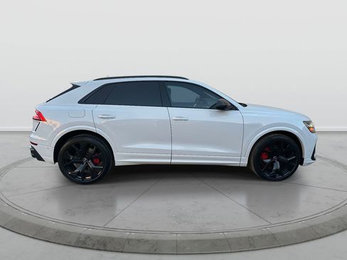 Used 2024 Audi RS Q8 AWD/4WD image 4