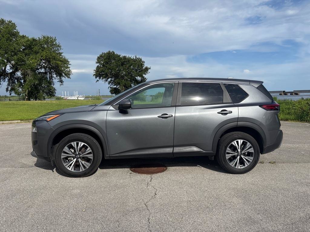 Used 2023 Nissan Rogue SV AWD/4WD image 4