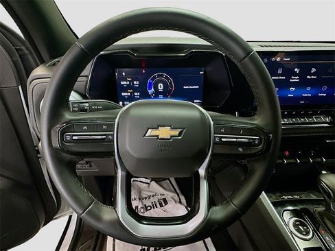 New 2024 Chevrolet Colorado LT w/ LT Convenience Package II image 12