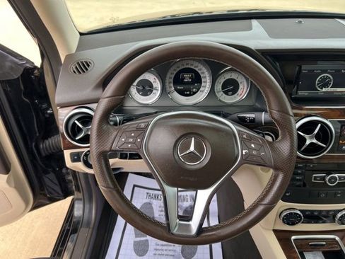 Used 2015 Mercedes-Benz GLK 350 2WD image 41