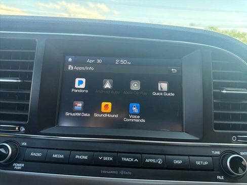 Used 2018 Hyundai Elantra SEL FWD image 32