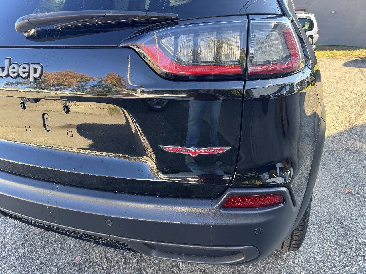 Used 2019 Jeep Cherokee Trailhawk w/ Comfort/Convenience Group AWD/4WD image 9