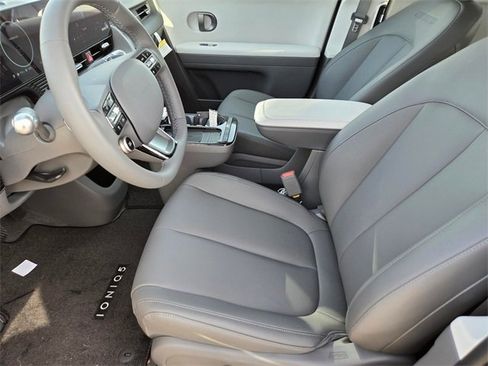 New 2026 Hyundai Ioniq 5 SEL image 10