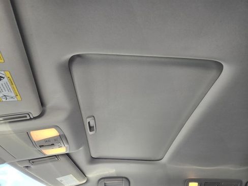 Used 2018 Nissan Armada SL w/ Moonroof Package image 22