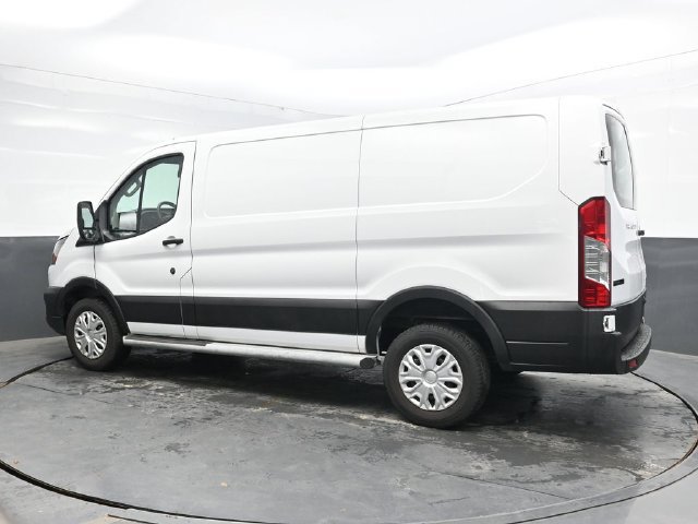 Used 2025 Ford Transit 250 Low Roof w/ Exterior Upgrade Package RWD image 4