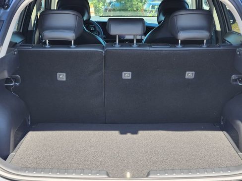 New 2025 Kia Niro EX image 13