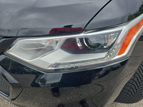 Used 2018 Chevrolet Traverse LT FWD image 33
