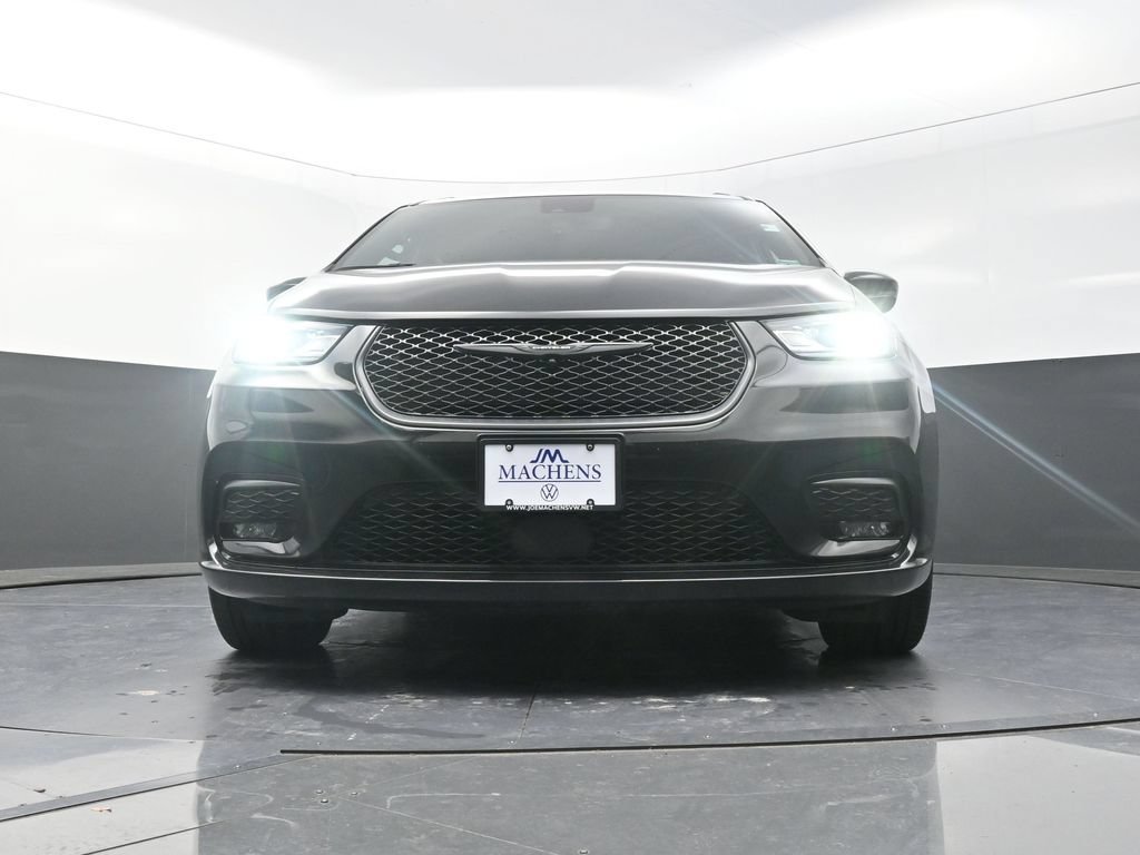 Used 2025 Chrysler Pacifica Limited FWD image 25
