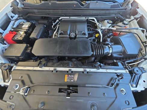 Used 2023 GMC Canyon AT4 w/ LPO, Sports Bar Package image 31