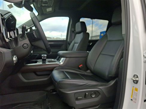 Used 2024 GMC Sierra 1500 SLT w/ SLT Premium Plus Package image 13