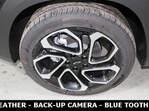 New 2026 Chevrolet Trax RS w/ Sunroof Package image 12