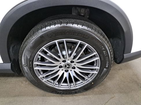 Used 2026 Mercedes-Benz GLC 300 4MATIC image 35