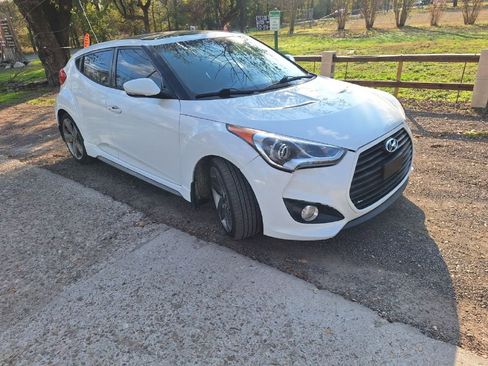 Used 2015 Hyundai Veloster Turbo w/ Option Group 04 image 13