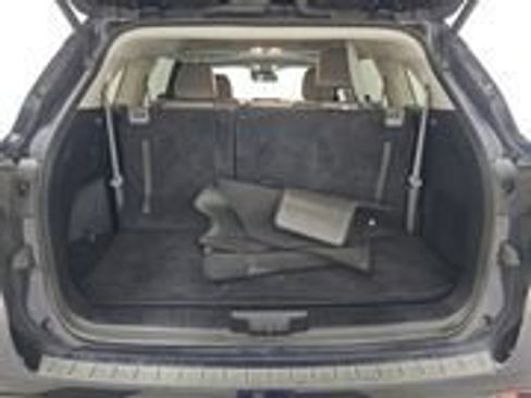 Certified 2024 Toyota Highlander XLE AWD/4WD image 16