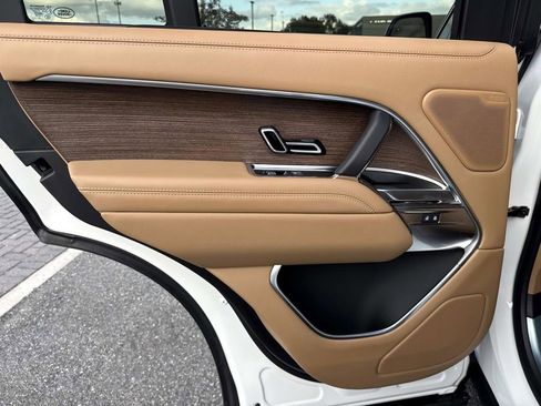 New 2026 Land Rover Range Rover SE image 12
