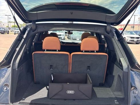 Used 2025 Audi Q7 3.0T Prestige AWD/4WD image 33