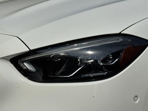 Used 2023 Mercedes-Benz C 300 Sedan image 3