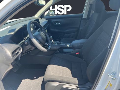 Certified 2026 Honda HR-V LX image 9