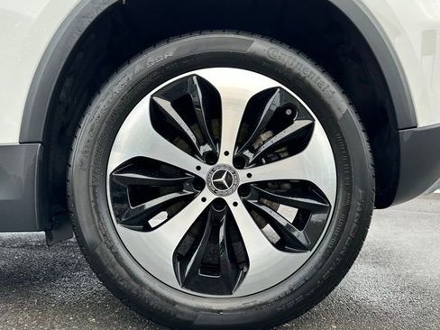 Used 2026 Mercedes-Benz GLA 250 4MATIC image 11