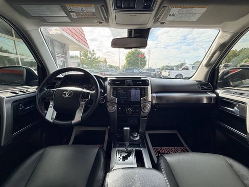 Used 2022 Toyota 4Runner SR5 Premium AWD/4WD image 33