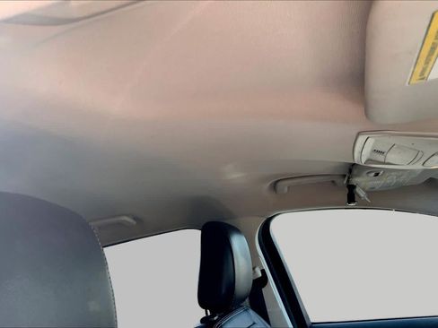 Used 2019 Ford Escape Titanium FWD image 14