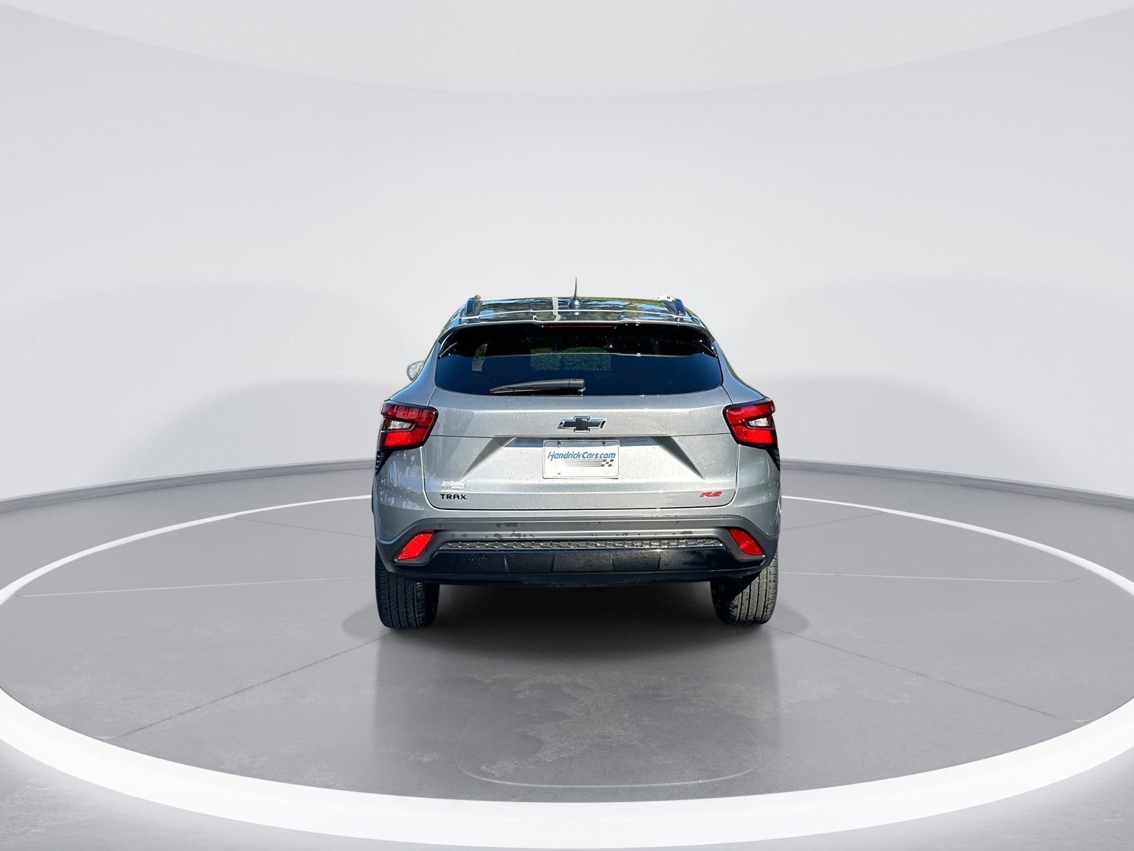 Used 2026 Chevrolet Trax RS w/ Sunroof Package FWD image 8