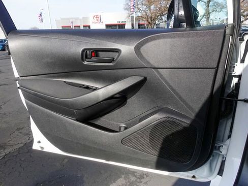 Certified 2023 Toyota Corolla LE image 27