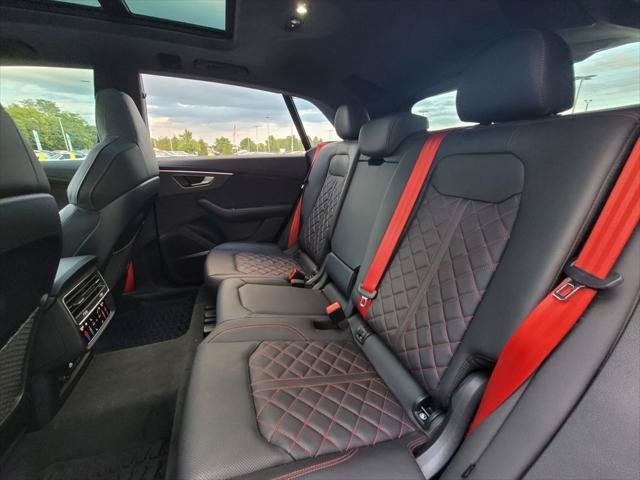 Used 2026 Audi SQ8 Prestige w/ Prestige Package AWD/4WD image 18
