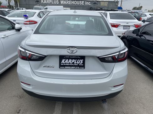 Used 2019 Toyota Yaris LE FWD image 9