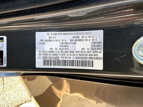 Used 2018 MAZDA MAZDA3 Touring image 16