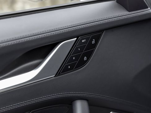 Certified 2025 Porsche 911 Turbo S AWD/4WD image 29