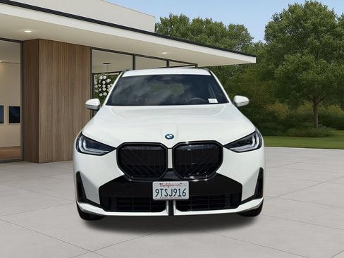 Used 2025 BMW X3 xDrive30i w/ M Sport Package AWD/4WD image 4