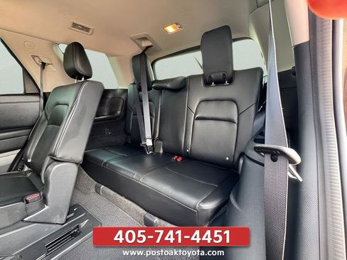 Used 2022 Nissan Pathfinder SL AWD/4WD image 17