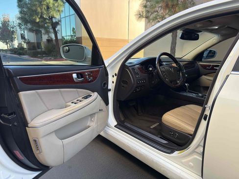 Used 2011 Hyundai Equus Ultimate image 30